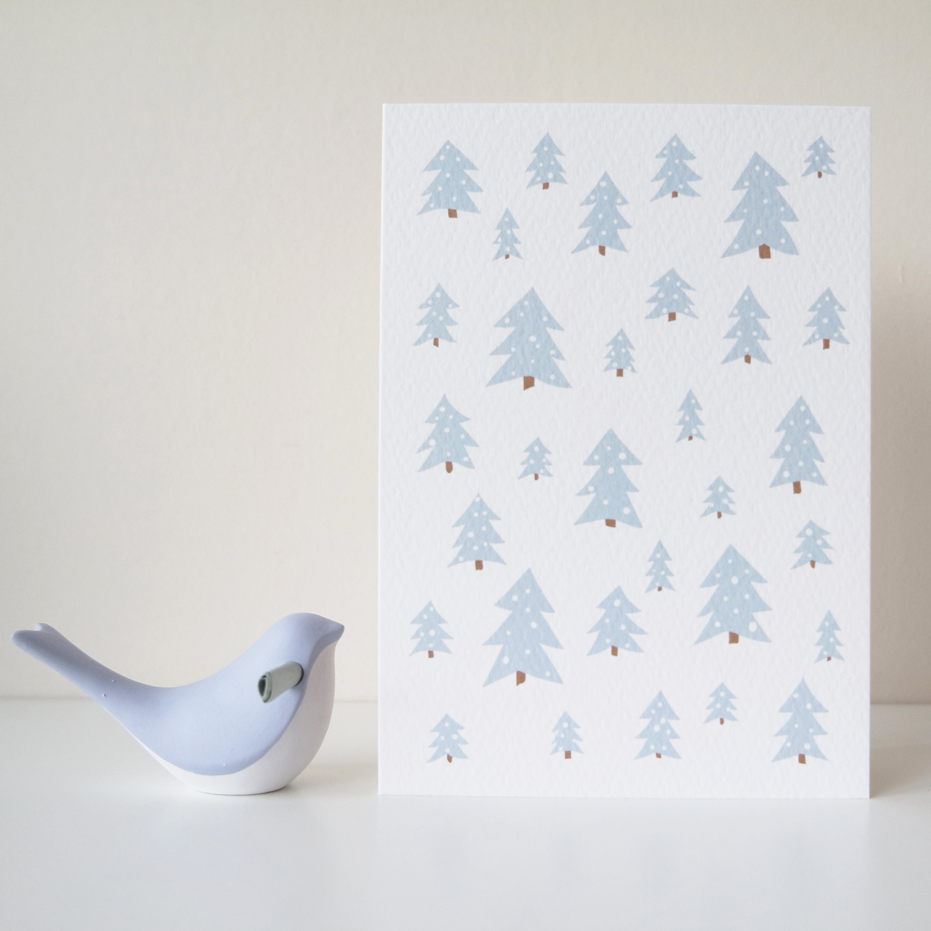 Minimalist now trees Christmas card elemente design