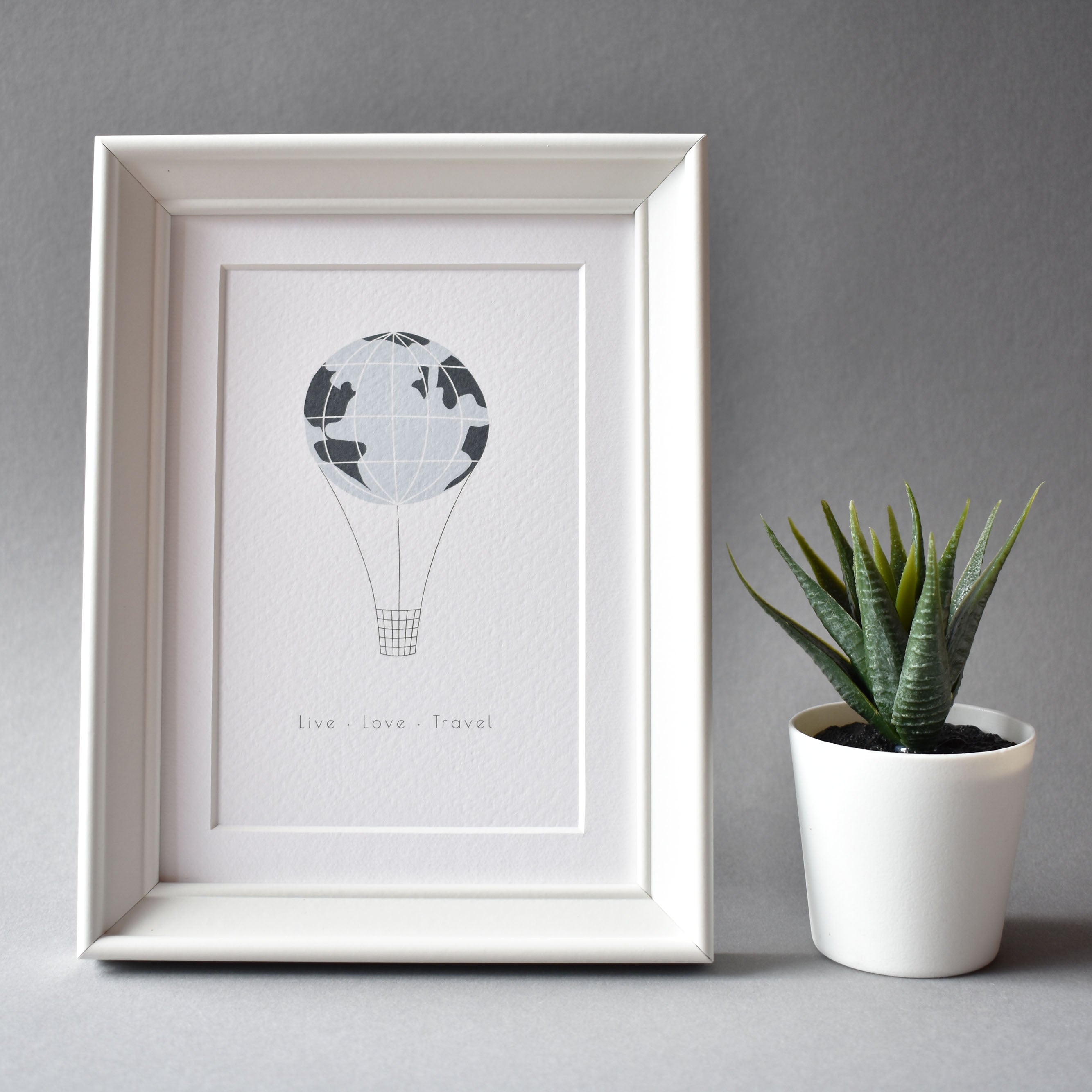 world earth air balloon modern greeting card home decor elemente design