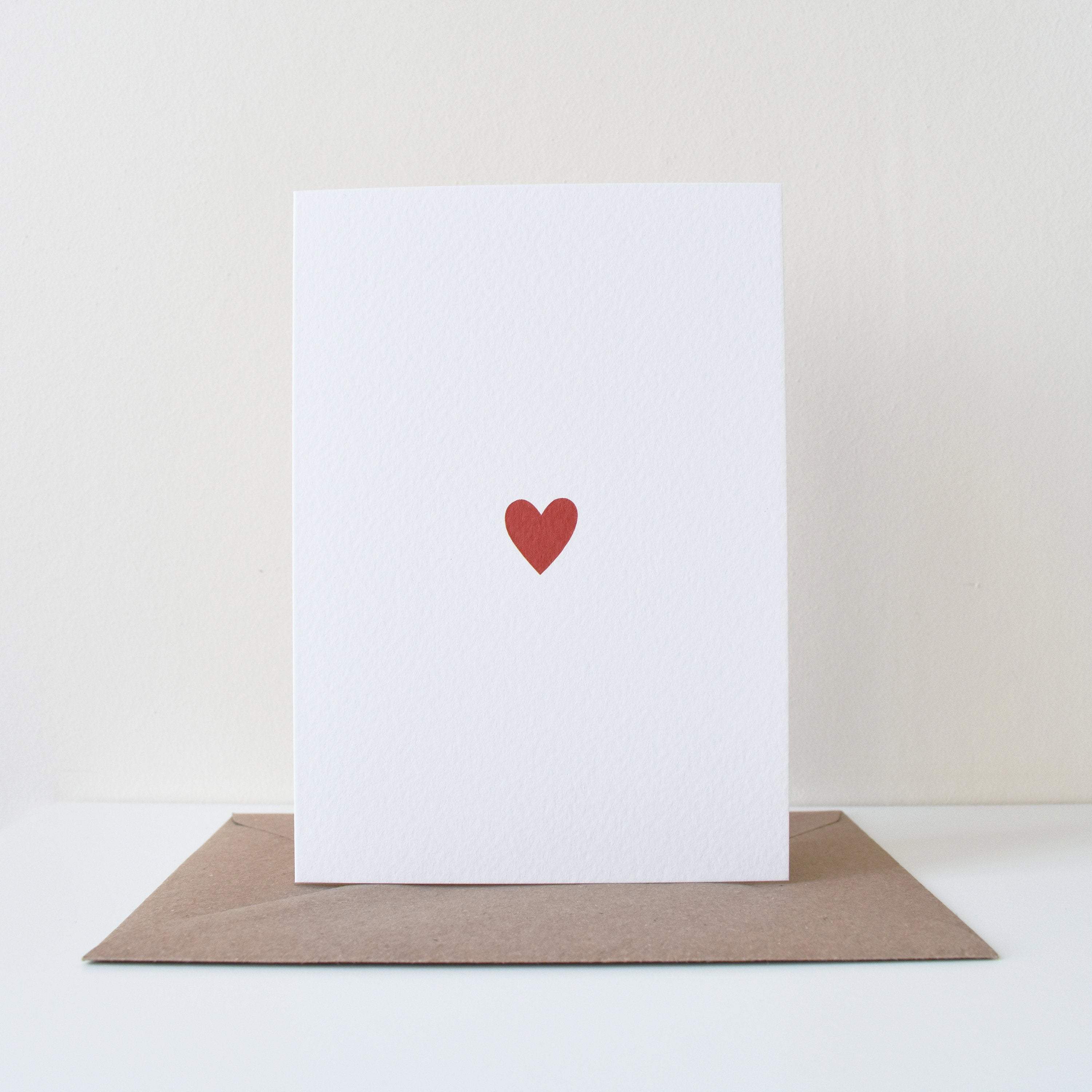 Red heart minimalist valentines day card